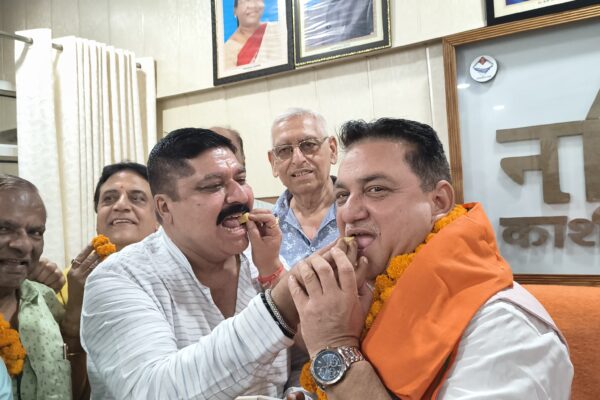 काशीपुर के इतिहास में पहली बार खुश नजर आए व्यापारी: महापौर का किया अभिनंदन